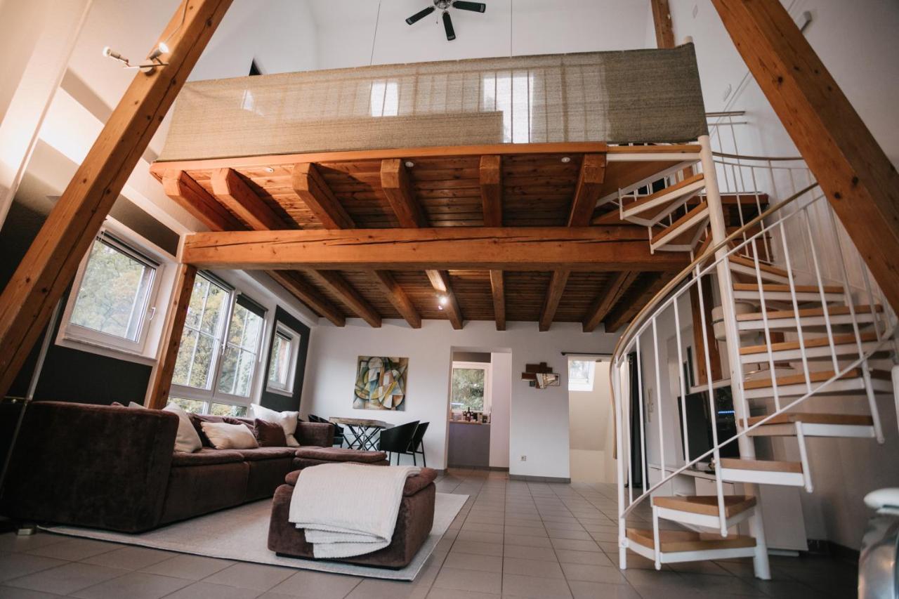 Eigenes Maisonettehaus In Idyllischer Lage Mit Balkon, Nahe Messe, 24H Self-Check In, Gratis Parken Schwabach Ngoại thất bức ảnh