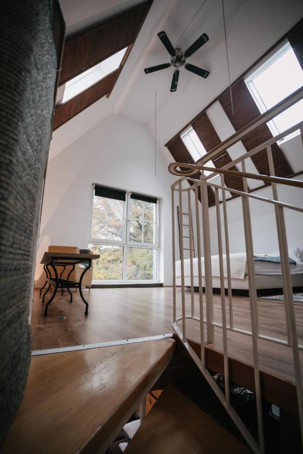 Eigenes Maisonettehaus In Idyllischer Lage Mit Balkon, Nahe Messe, 24H Self-Check In, Gratis Parken Schwabach Ngoại thất bức ảnh