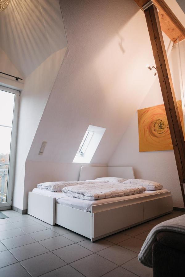 Eigenes Maisonettehaus In Idyllischer Lage Mit Balkon, Nahe Messe, 24H Self-Check In, Gratis Parken Schwabach Ngoại thất bức ảnh